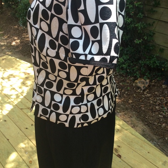 Black and white dress - Picture 5 of 7